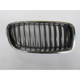 BMW 3 SERI- F30- 12/14; ÖN PANJUR SAĞ NİKELAJLI İÇ PETEKLERİ SİYAH (STANDART) (TYG) 2009-2341