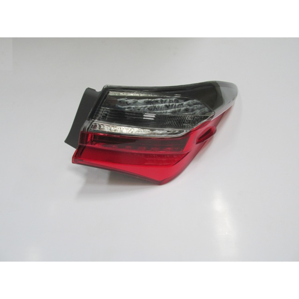 TOYOTA COROLLA- NDE180- 16/18; DIŞ STOP LAMBASI SAĞ KIRMIZI/BEYAZ/LEDLİ (CASP) (E MARKLI) 201-1503
