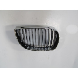 BMW 1 SERI- E87- 04/08; ÖN PANJUR SAĞ SİYAH/NİKELAJ ÇERÇEVELİ (TYG) 2012-2341