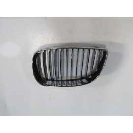 BMW 1 SERI- E87- 04/08; ÖN PANJUR SOL SİYAH/NİKELAJ ÇERÇEVELİ (TYG) 2012-2342