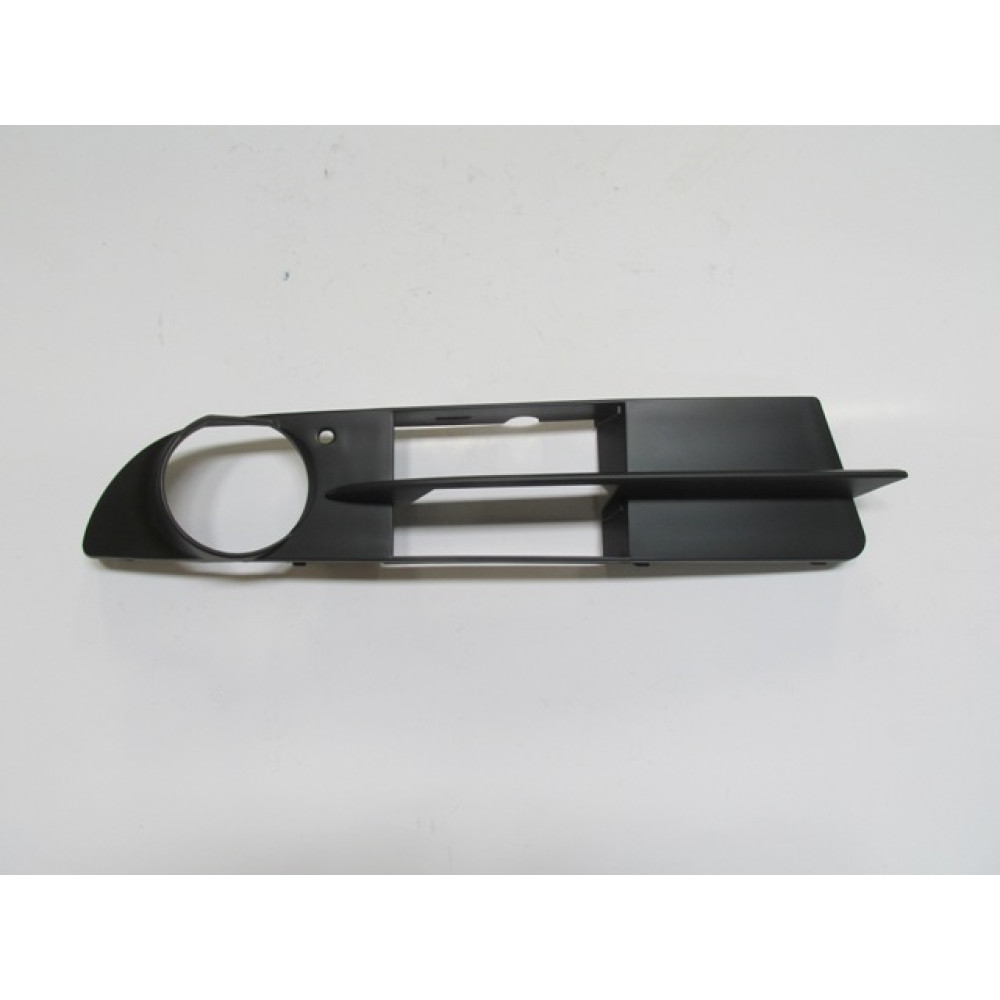 BMW 5 SERI- E60- 04/07; SİS LAMBA KAPAĞI DIŞ SAĞ SİS DELİKLİ (TW) 2020-2061