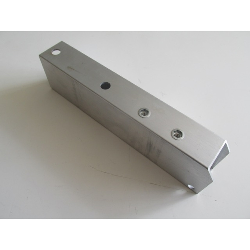 BMW 5 SERI- F10- 10/16; ÖN TAMPON BAĞLANTI BRAKETİ ALT SAĞ (ALÜMİNYUM) 2021-2031