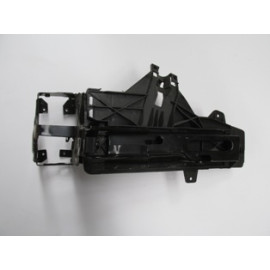 BMW 5 SERI- F10- 10/16; FAR ALT BAĞLANTI BRAKETİ SOL (PLASTİK BRAKETİ İLE BİRLİKTE) (TW) 2021-2348