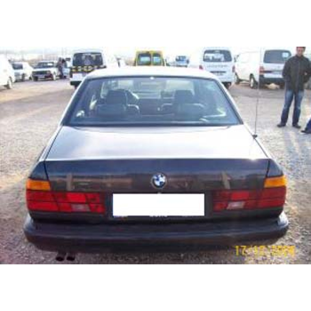 BMW 7 SERI- E32- 88/92; ARAÇ BİLGİLERİ VE RESİMLERİ 2025-0000