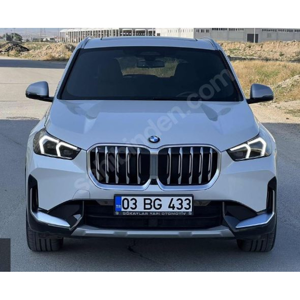 BMW X1- U11- 22/24; ARAÇ BİLGİLERİ VE RESİMLERİ 2044-0000