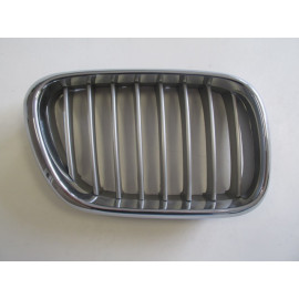 BMW X5- E53- 04/06; ÖN PANJUR SAĞ NİKELAJLI (PETEKLERİ GÜMÜŞ GRİ) 2050-2341B