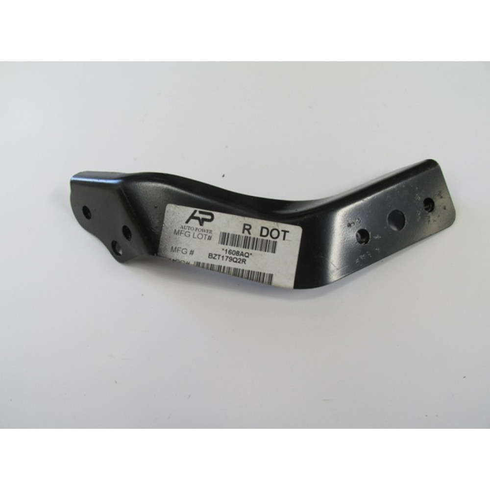 MERCEDES C CLASS- W204- 07/11; ÖN TAMPON DEMİRİ BRAKETİ SAĞ (TW) 2146-2031A