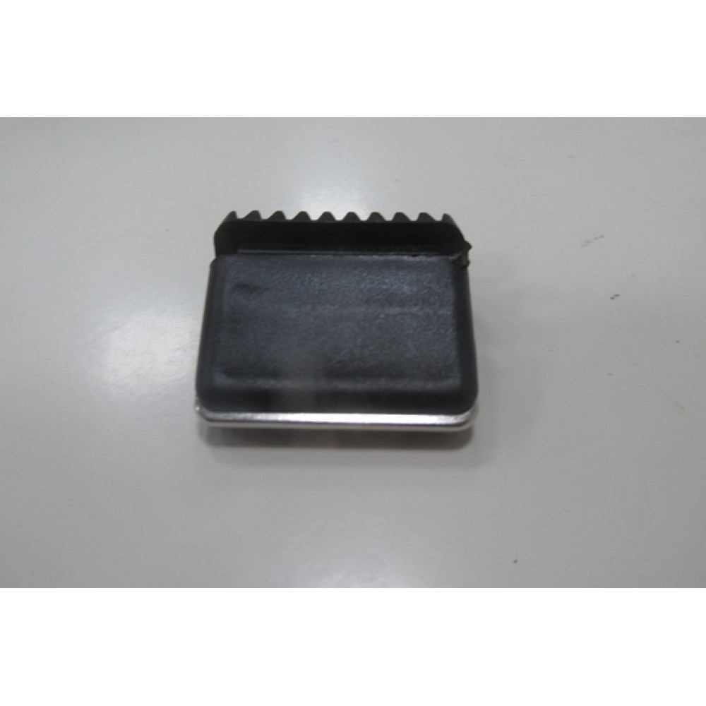 MERCEDES E CLASS- W210- 00/02; HAVALANDIRMA IZGARASI YÖN DÜĞMESİ 2151-3405