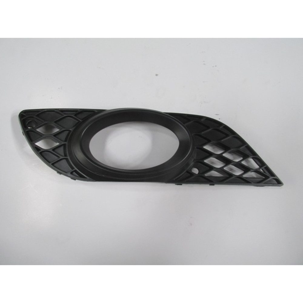 MERCEDES E CLASS- W211- 07/09; SİS LAMBA KAPAĞI SAĞ SİS DELİKLİ/ÇERÇEVESİ SİYAH (TW) 2153-2061B