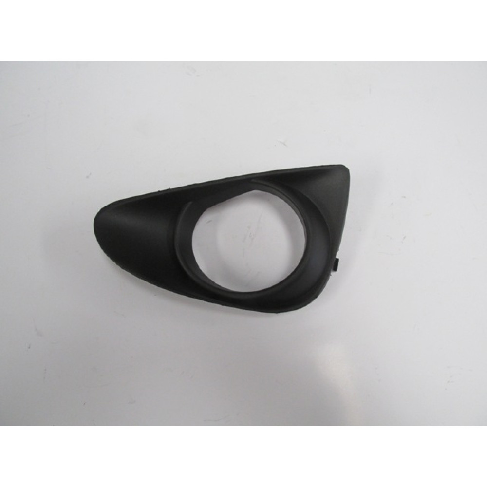 TOYOTA YARIS- 11/14; SİS LAMBA KAPAĞI SOL SİYAH (SİS DELİKLİ) (TYG) 218-2062