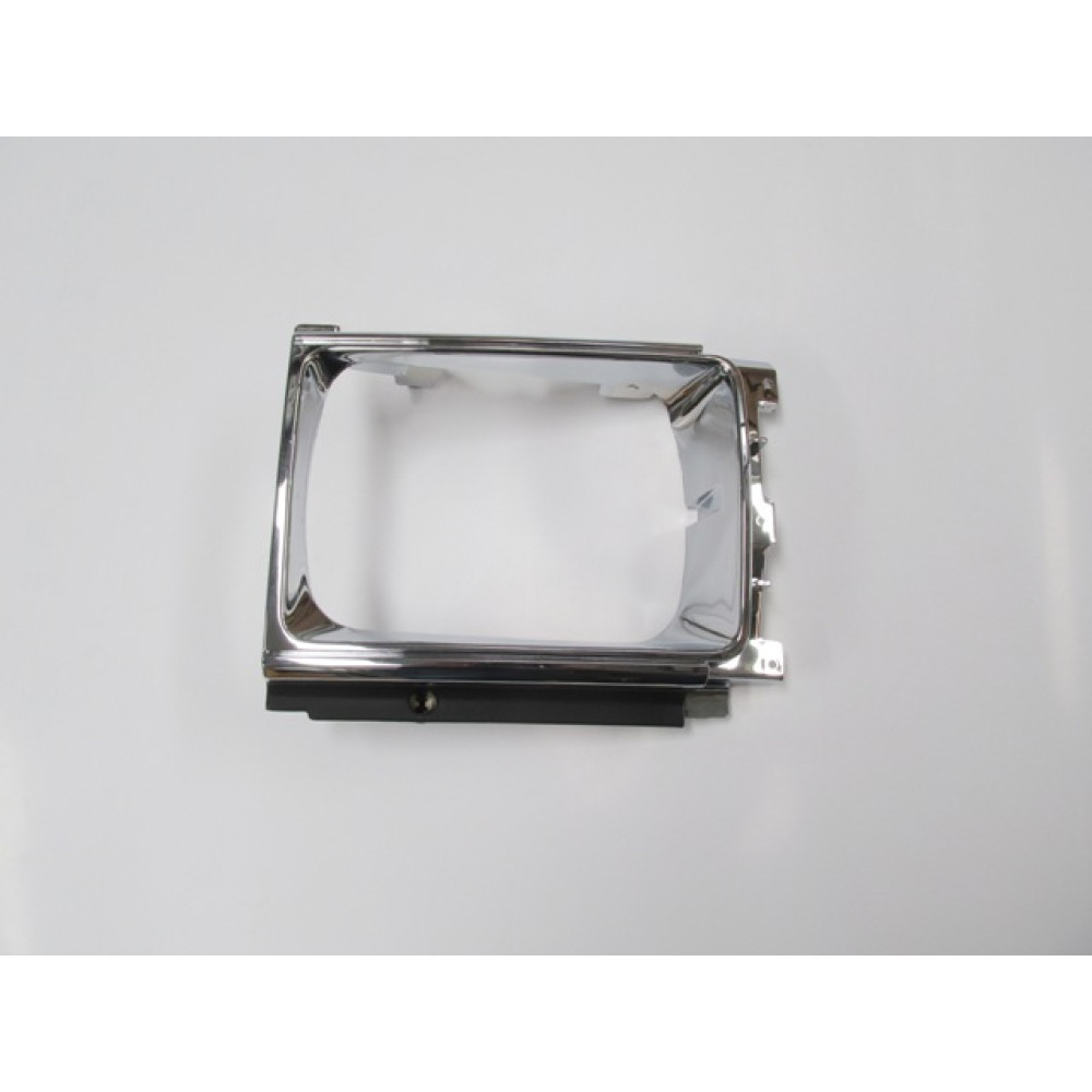 TOYOTA HILUX- PICK UP LN56/65- 85/89; FAR ÇERÇEVESİ SAĞ NİKELAJLI 220-2331