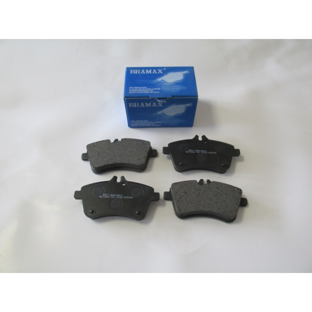 MERCEDES B CLASS- W245- 05/09; ÖN FREN BALATASI (KABLOSUZ)(DİSK)(131.8X70X18.5)(BRAMAX) 2204-6350A