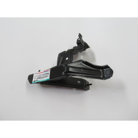 TOYOTA HILUX- PICK UP LN145- 02/05; ÖN ÇAMURLUK İÇ BAĞLANTI BRAKETİ SOL (TW) 227-2108