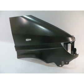 MERCEDES SPRINTER- 00/07; ÖN ÇAMURLUK DELİKLİ SAĞ (FAR YUVA SACI İLE BİRLİKTE)TURBO DELİKLİ (ORAN) 2302-2101