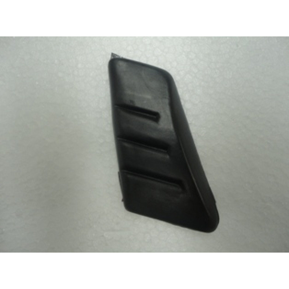 NISSAN SUNNY- B13- 90/94; ARKA ÇAMURLUK BANDI SAĞ ÇİZGİLİ TİP SİYAH (YAPIŞTIRMALI) (TYG) 253-2751