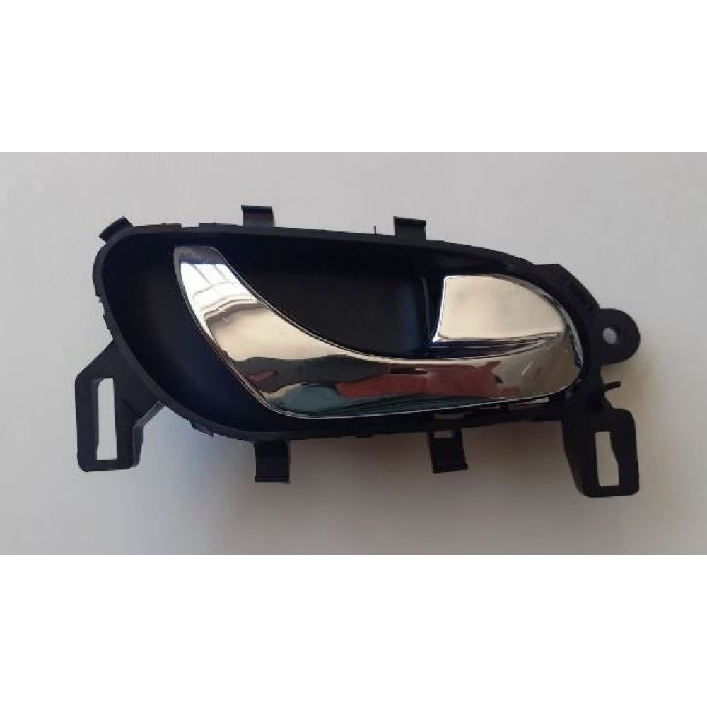 NISSAN QASHQAI- J11- 14/21; ARKA KAPI İÇ AÇMA KOLU SAĞ NİKELAJLI 256-3051