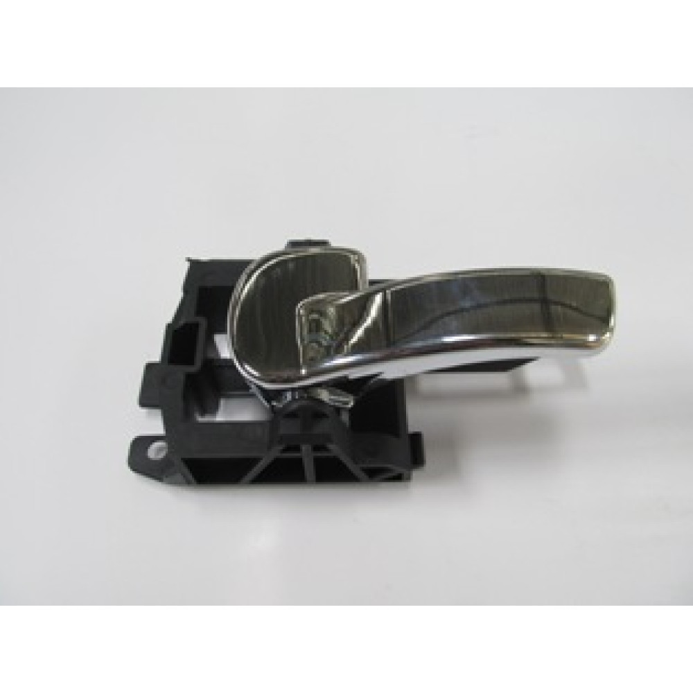 NISSAN QASHQAI- J10- 07/13; ÖN KAPI İÇ AÇMA KOLU SOL SİYAH (ELCEĞİ NİKELAJLI) 257-3012