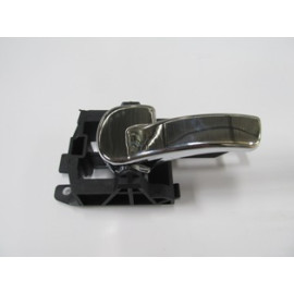 NISSAN QASHQAI- J10- 07/13; ÖN KAPI İÇ AÇMA KOLU SOL SİYAH (ELCEĞİ NİKELAJLI) 257-3012