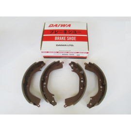 NISSAN SKYSTAR- PICK UP- ND22- 03/12; ARKA FREN PABUCU KALIN TİP 4X4 (147.50X60) (DAIWA) 303-6360