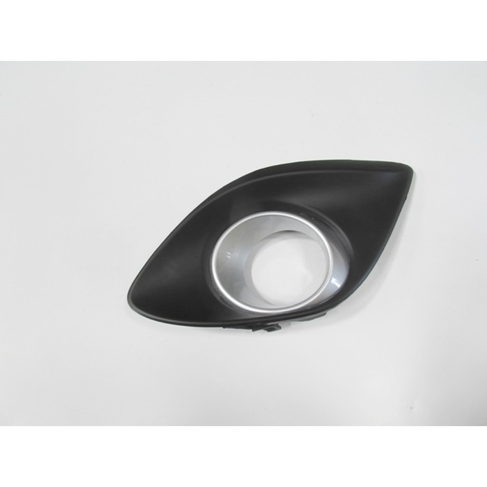 MAZDA 2- HB- 12/14; SİS LAMBA KAPAĞI SOL SİS DELİKLİ/ÇERÇEVESİ GÜMÜŞ GRİ (TYG) 345-2064A