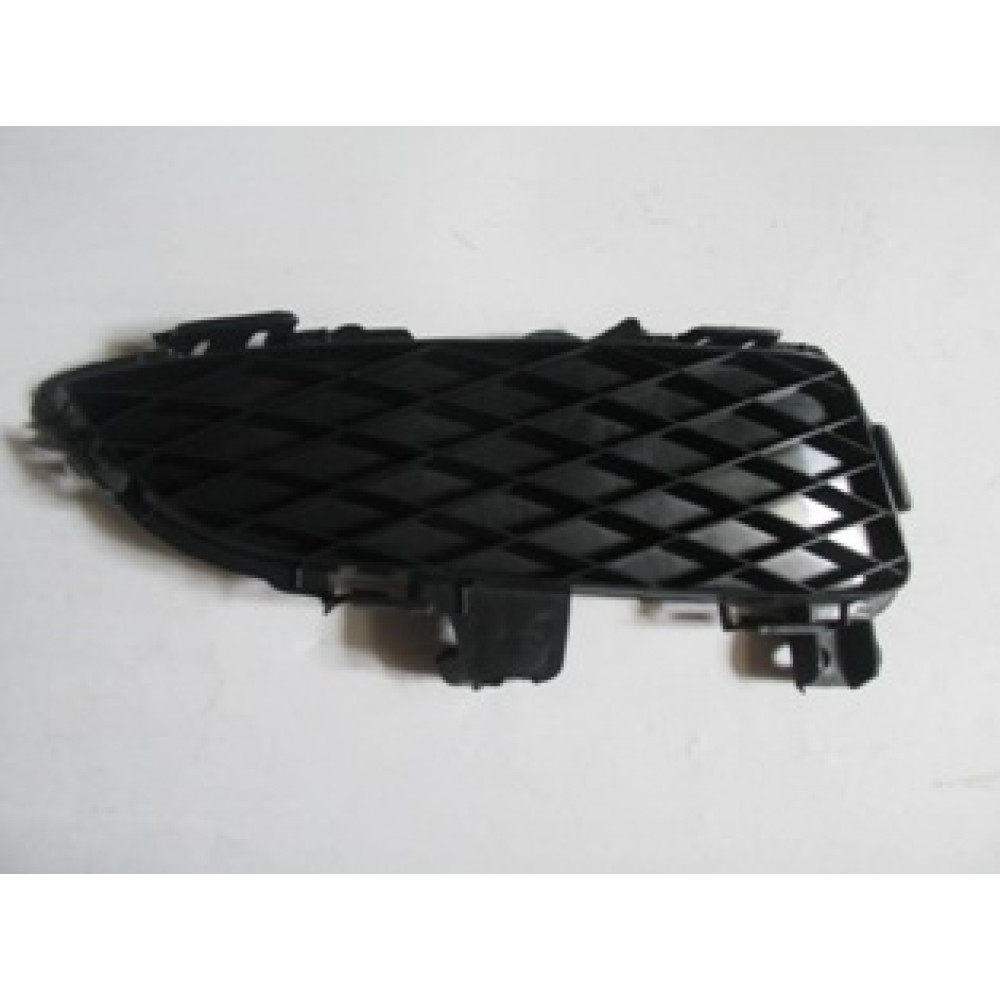 MAZDA 3- HB- 03/06; SİS LAMBA KAPAĞI SAĞ (FPI) 351-2061A