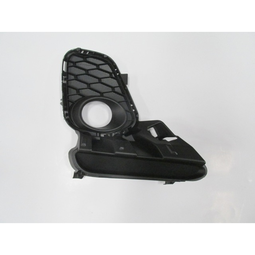 MAZDA 3- SD/HB- 12/13; SİS LAMBA KAPAĞI SAĞ (SİS DELİKLİ) (TYG) 353-2063