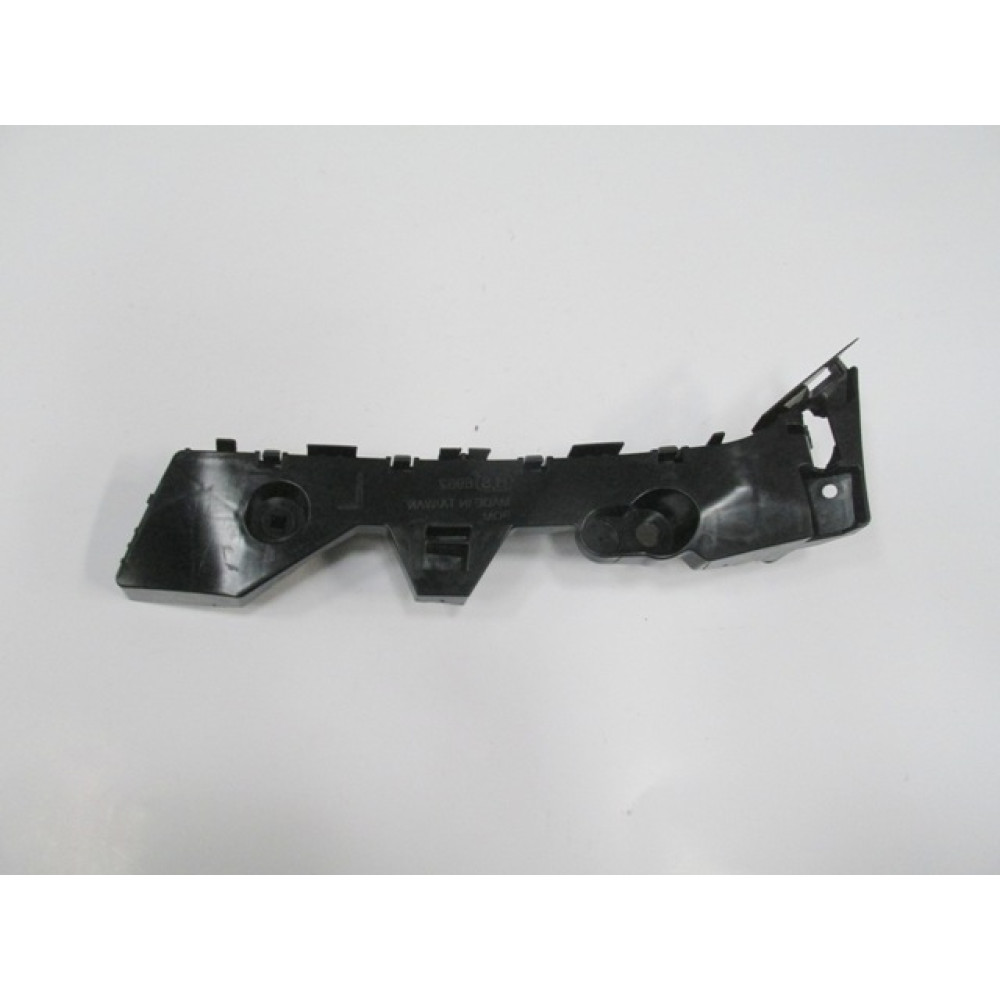 MAZDA 3- HB- 10/13; ARKA TAMPON İÇ BAĞLANTI BRAKETİ SAĞ ÜST (TYG) 353-2623A