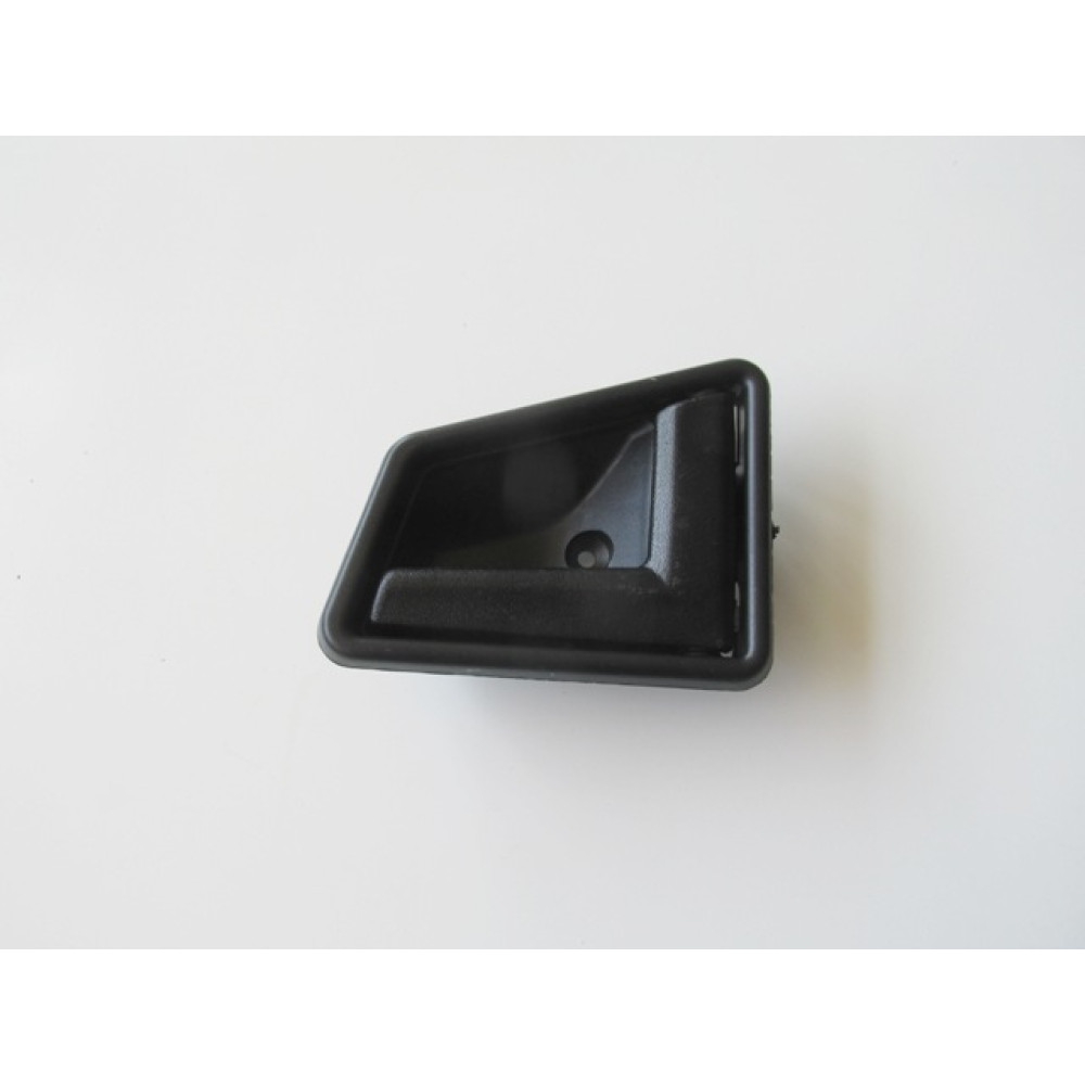 SUZUKI VITARA- 88/98; ÖN KAPI İÇ AÇMA KOLU SAĞ SİYAH 3/5KAPI 531-3011