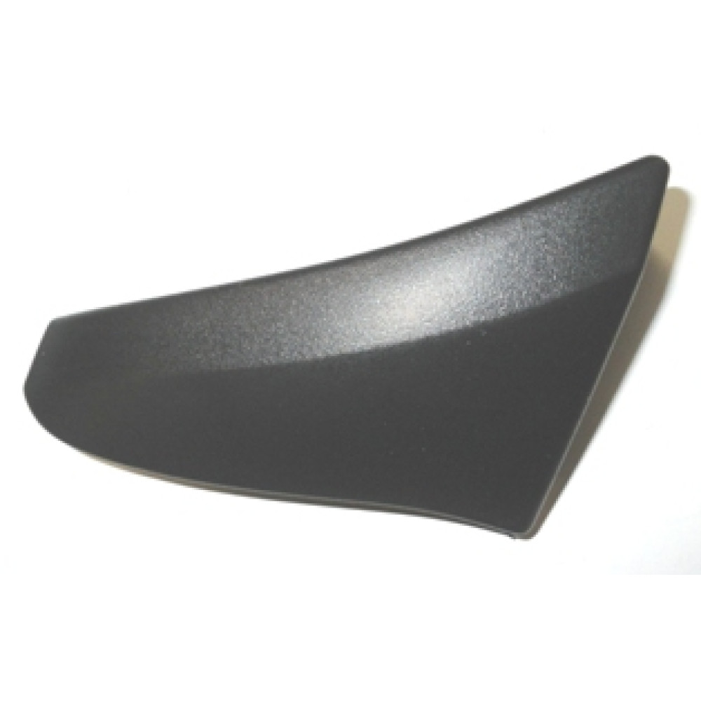 SUZUKI GRAND VITARA- 98/02; ÖN TAMPON YAN UÇ PLASTİĞİ SAĞ (KÖŞE UÇ KISMA TAKILAN) SİYAH (TYG) 532-2013