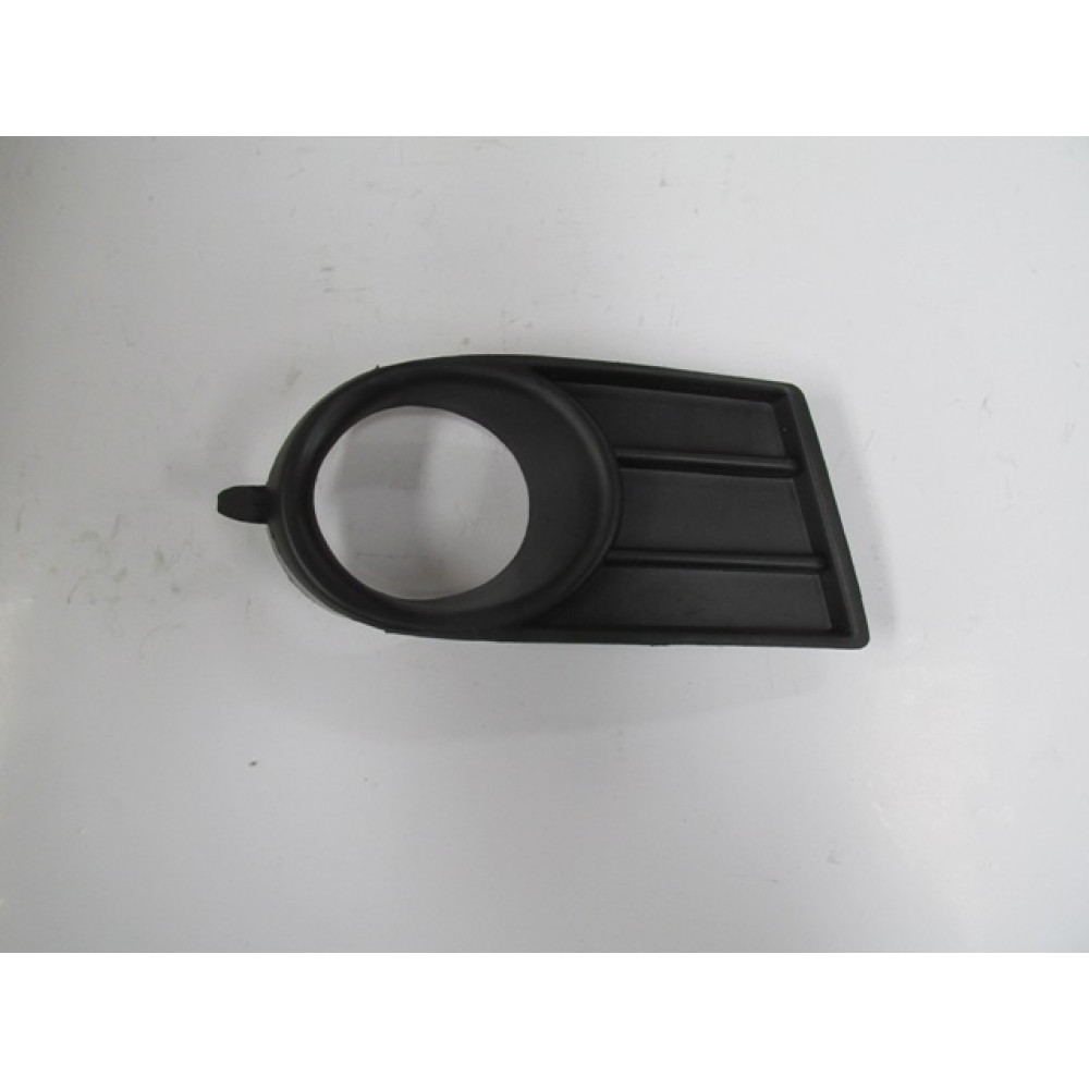 SUZUKI SWIFT- 05/07; SİS LAMBA KAPAĞI SAĞ SİS DELİKLİ (TYG) 543-2061