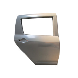 SUZUKI SWIFT- 05/11; ARKA KAPI KOMPLE SAĞ GRİ BOYALI (İCELİ/ÇEKOMASTİKLİ) (BFN) 543-2801