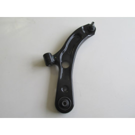 SUZUKI SWIFT- 05/11; ÖN ALT TABLA SAĞ (SALINCAK) BURÇLU/ROTİLLİ (SH) 543-6101