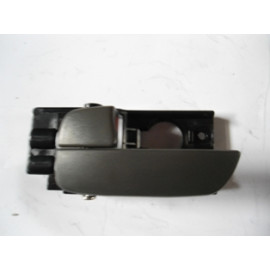 HYUNDAI ACCENT- ERA- 06/12; ÖN KAPI İÇ AÇMA KOLU SAĞ AÇIK GRİ (HUSHAN) 595-3013