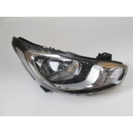 HYUNDAI ACCENT- BLUE- 11/14; FAR LAMBASI SAĞ ELEKTRİKLİ/MOTORLU/BEYAZ REFLEKTÖRLÜ LEDSİZ H4 (AYFAR) 596-1001