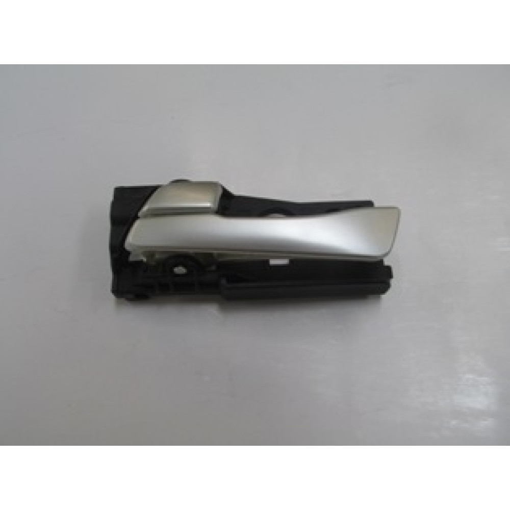 HYUNDAI ACCENT- BLUE- 11/18; ARKA KAPI İÇ AÇMA KOLU SOL SİYAH (ELCEĞİ GÜMÜŞ GRİ) (HUSHAN) 596-3052