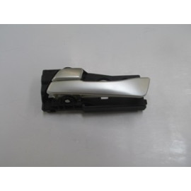 HYUNDAI ACCENT- BLUE- 11/18; ARKA KAPI İÇ AÇMA KOLU SOL SİYAH (ELCEĞİ GÜMÜŞ GRİ) (HUSHAN) 596-3052