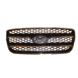 HYUNDAI SANTA FE- 06/09; ÖN PANJUR SİYAH (ÇERÇEVE VE ORTA IZGARASI NİKELAJ KAPLAMALI) (BFN) 646-2340