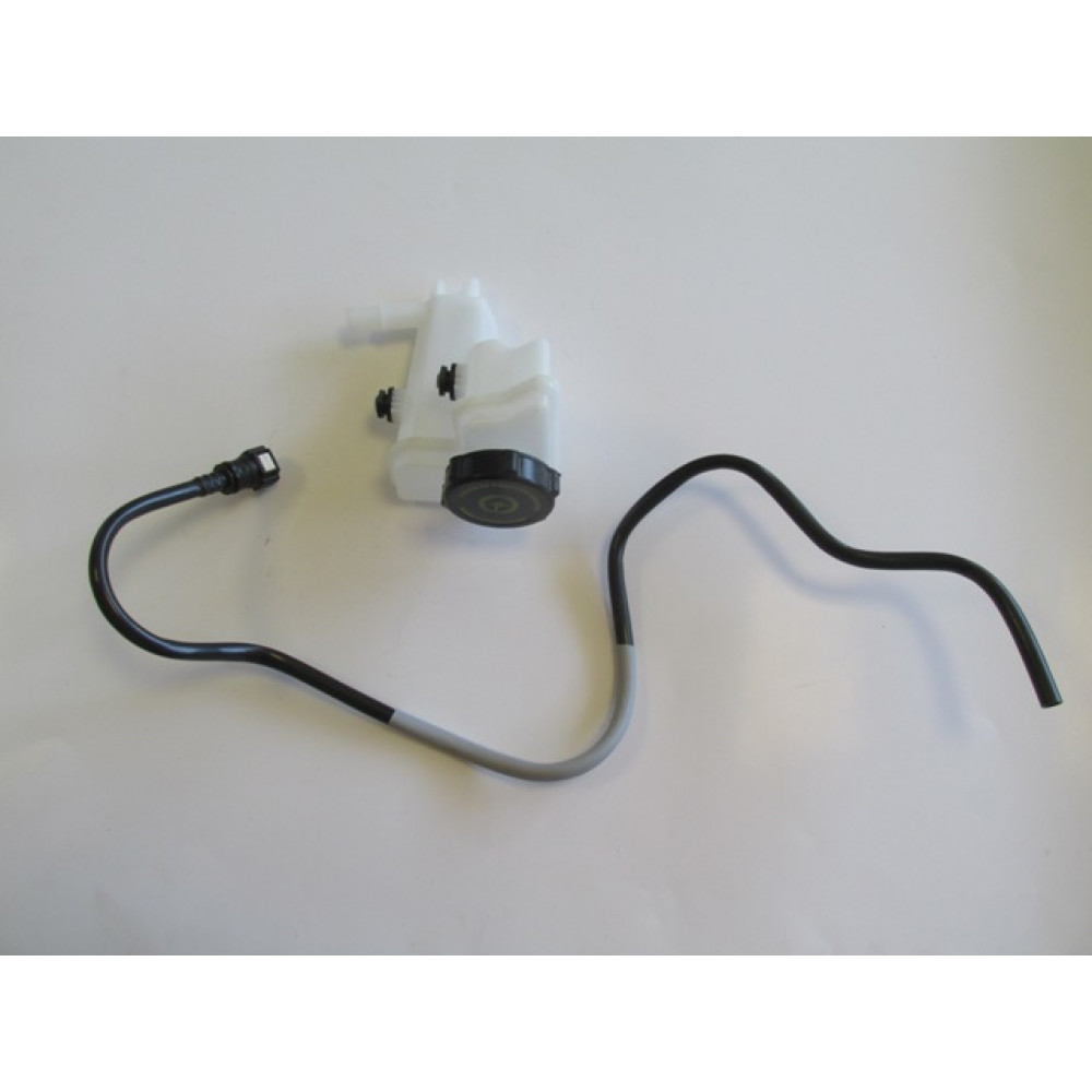 FORD FIESTA- 00/02; HİDROLİK DİREKSİYON YAĞ HAZNE DEPOSU (KAPAKLI) (1.4 TDCI/1.6/1.4CC BENZİNLİ) 805-6914