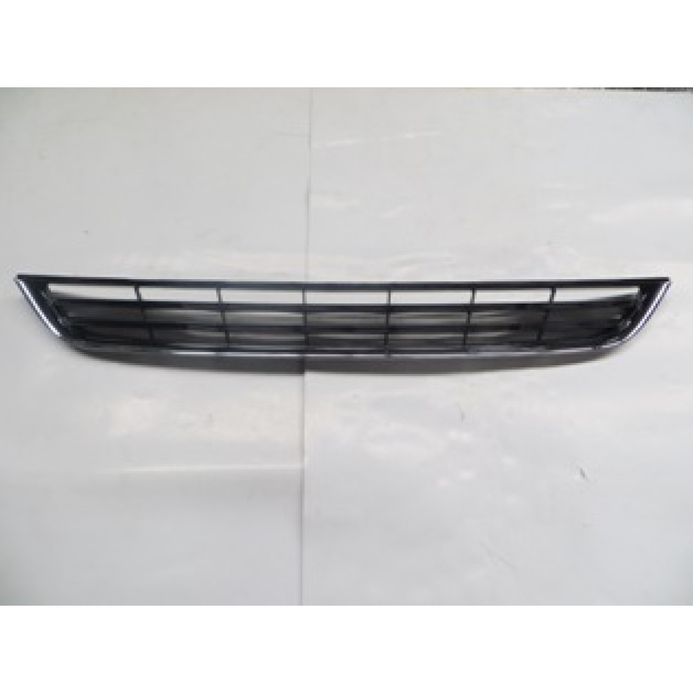 FORD FIESTA- 13/17; ÖN TAMPON PANJURU SİYAH (NİKELAJ ÇERÇEVELİ) (TW) 810-2010