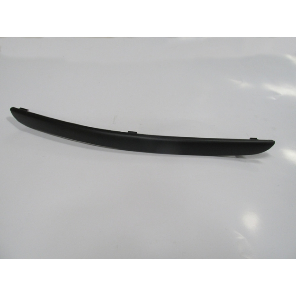 FORD FOCUS- SD/HB- 02/05; ÖN TAMPON BANDI SOL SİYAH (TÜV) (EUROBUMP) 827-2016