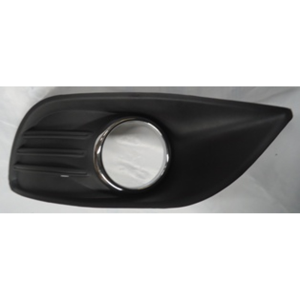 FORD FOCUS- SD/HB- 08/11; SİS LAMBA KAPAĞI SAĞ SİS DELİKLİ SİYAH (SİS YUVASI NİKELAJLI) (TW) 829-2061