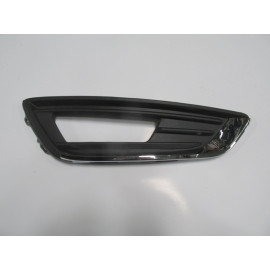 FORD FOCUS- SD/HB- 15/18; SİS LAMBA KAPAĞI SAĞ SİS DELİKLİ (NİKELAJ ÇITALI) (TW) 831-2061A