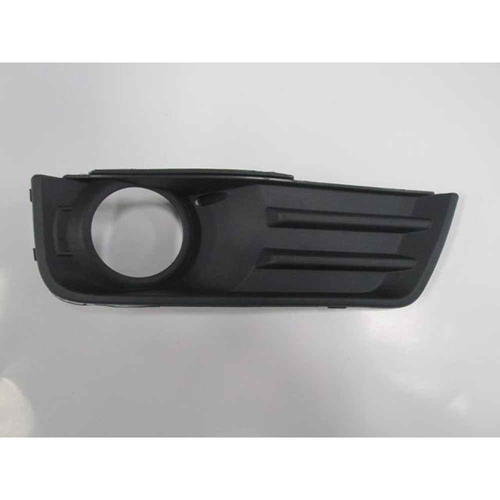 FORD FOCUS C MAX- 04/06; SİS LAMBA KAPAĞI SAĞ SİYAH SİS DELİKLİ 835-2061