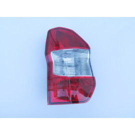 FORD TOURNEO COURIER- 14/18; STOP LAMBASI SOL KIRMIZI/BEYAZ (MARS) 890-1502