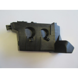 FORD TOURNEO COURIER- 14/18; ÖN TAMPON BAĞLANTI BRAKETİ SOL 890-2024