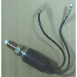 ISUZU NPR- ŞAMPİYON- 97/06; STOP LAMBASI MÜŞÜRÜ ORJ.NO:5-82440-0030 (ÇİFT TEKER) (EXP) 990-4773