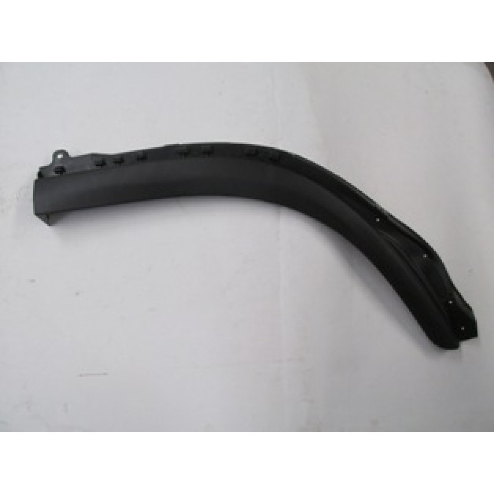 ISUZU NLR- 10/24; ÇAMURLUK AĞZI PLASTİĞİ SAĞ (BFN) 996-2113