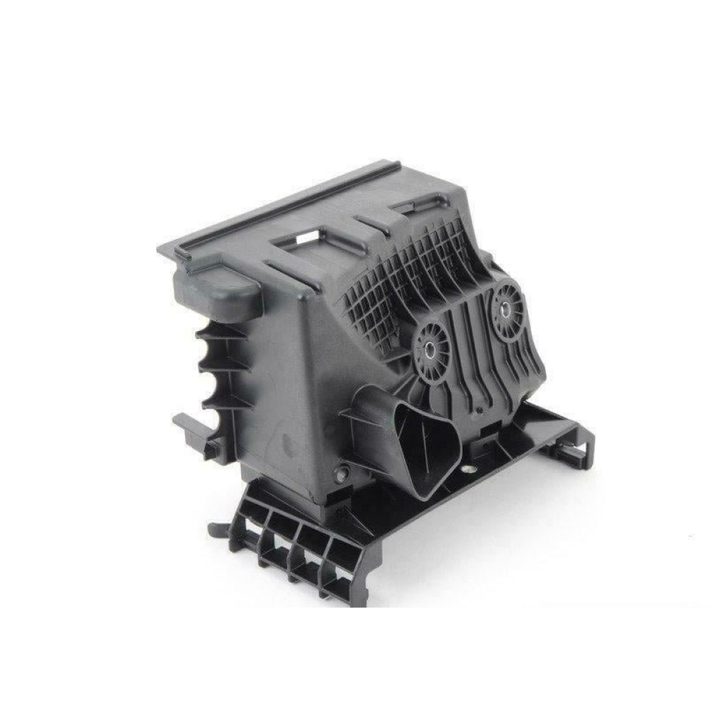 SIGORTA KUTUSU KAPAGI ALT VW 5C0907361G SIGORTA KUTUSU KAPAGI ALT VW 5C0907361G