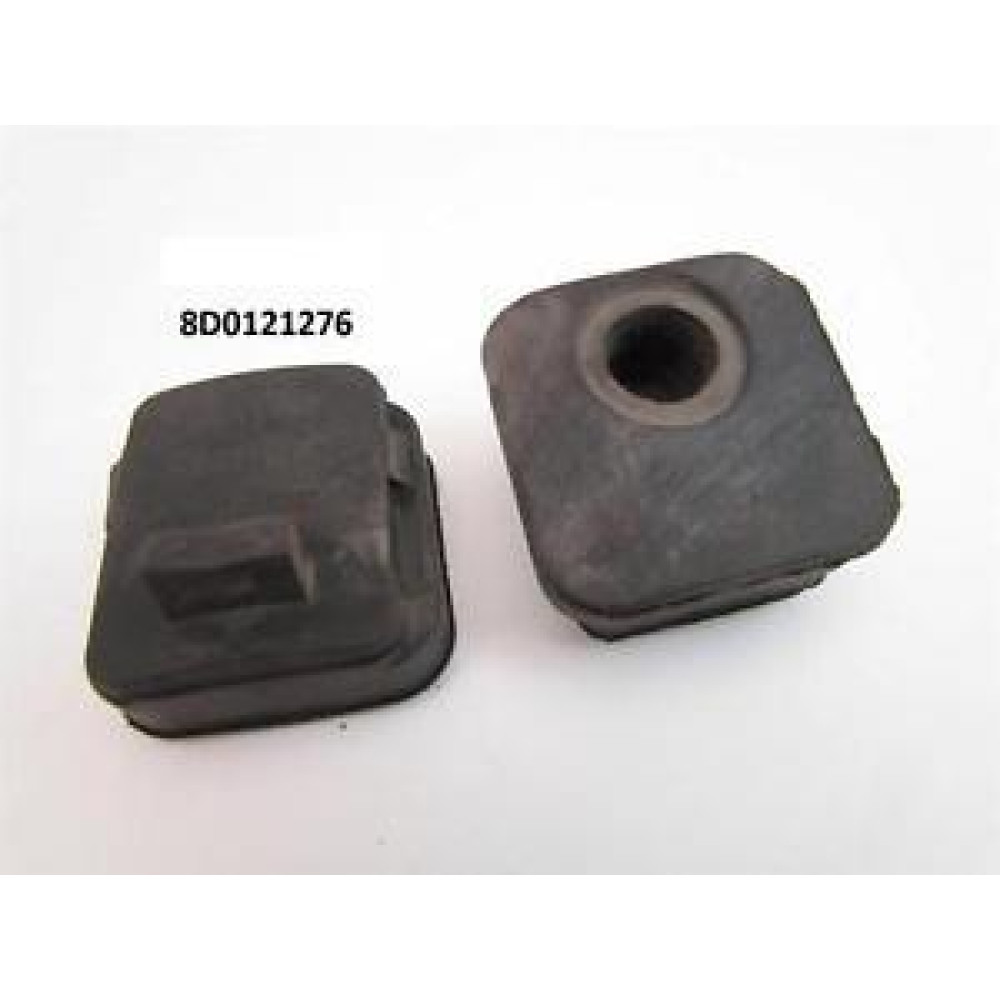 RADYATÖR TAKOZU ÜST 108 028 BSG 90-700-230